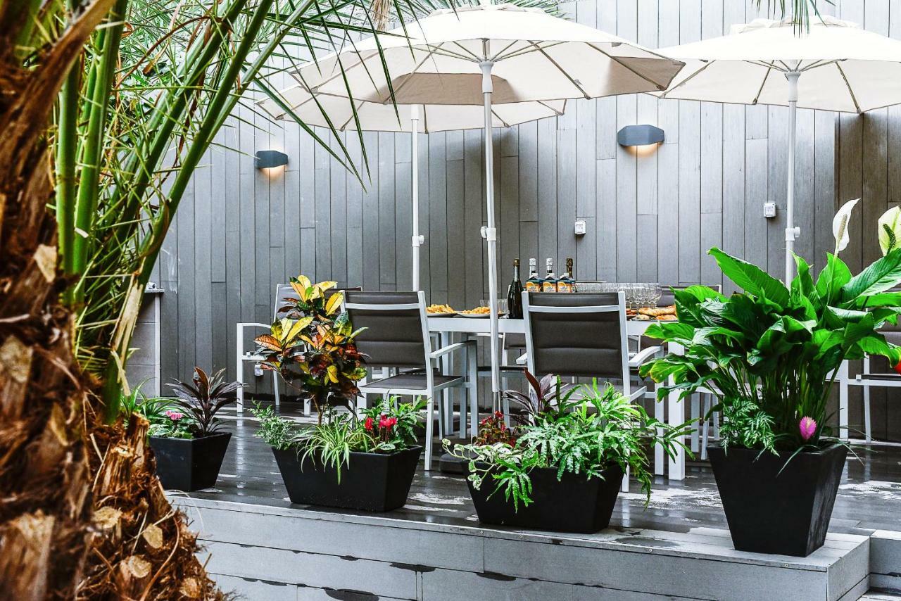 Calypso Boutique Apartments Puerto Rico  Exterior photo